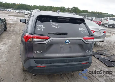 2021 Toyota Rav4 Hybrid Xle z USA, uszkodzony, nr VIN 2T3RWRFV7MW127472
